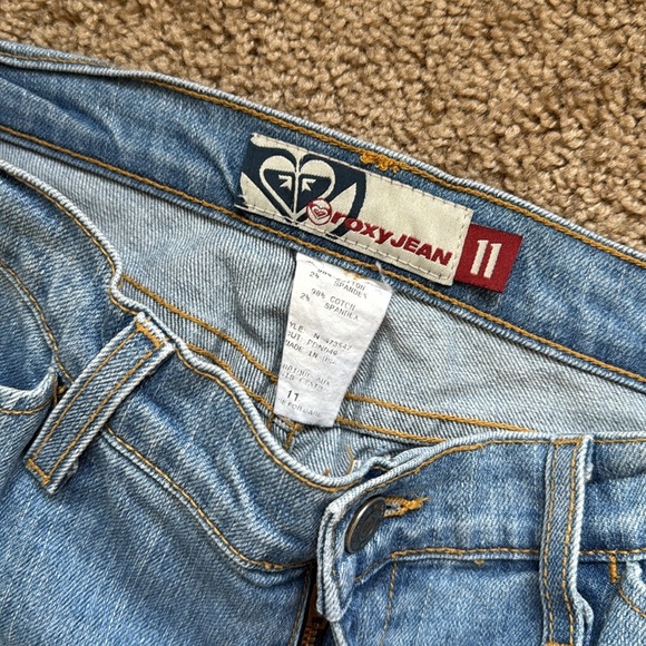 Vintage Y2K Roxy Low Rise Bootcut Flare Light Wash Jeans - Picture 3 of 10